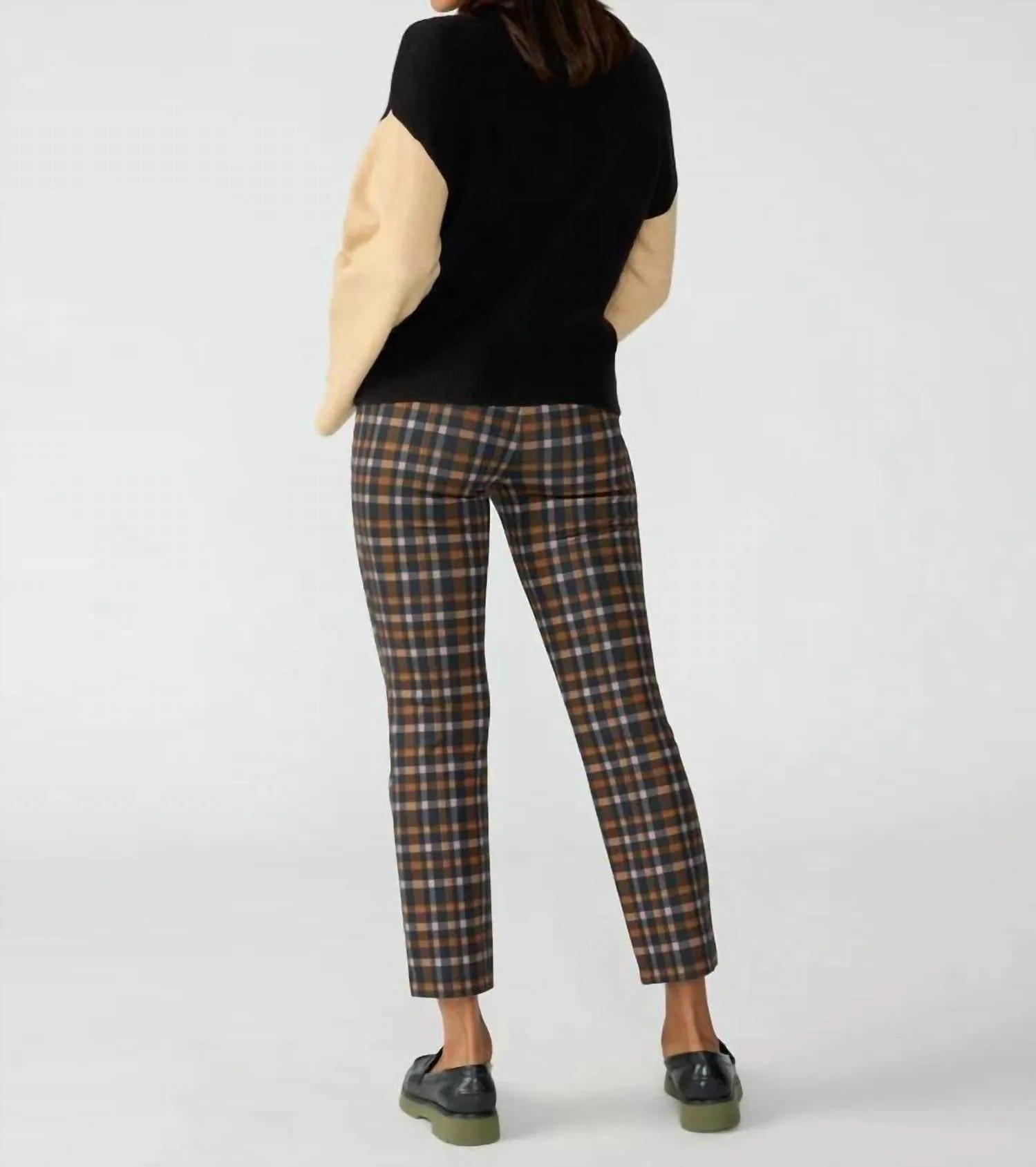 Carnaby Kick Crop Semi High Rise Legging In Cottage Check