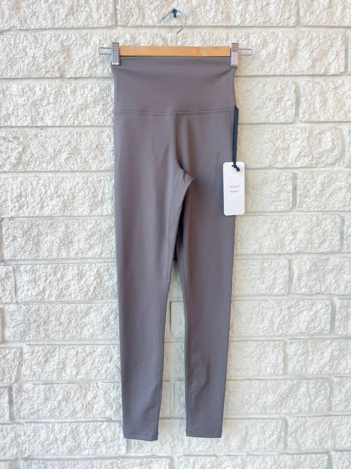 Freesoft High Rise Legging In Dark Gull Grey