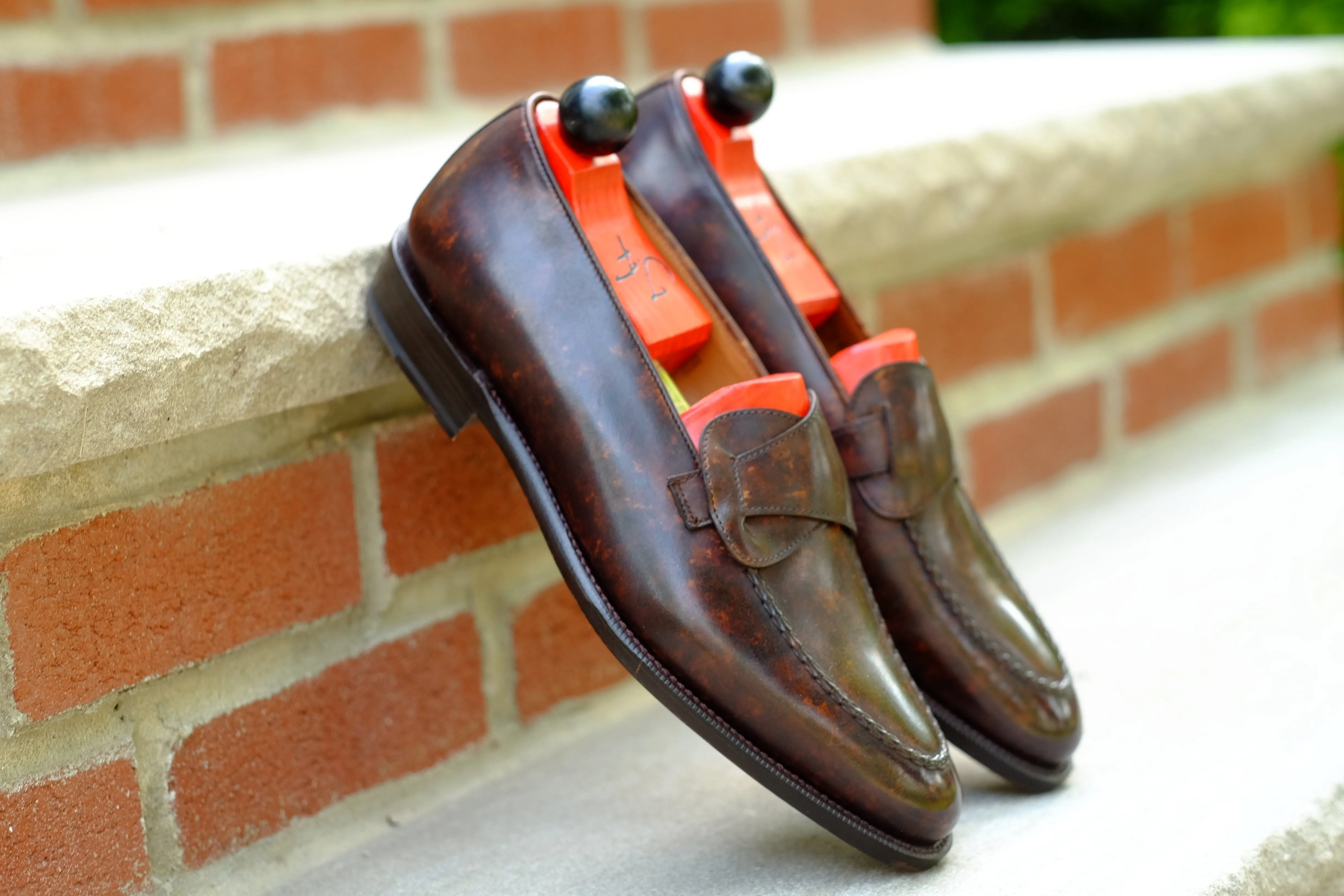 Hawthorne - Dark Brown Marble Patina - PRE ORDER
