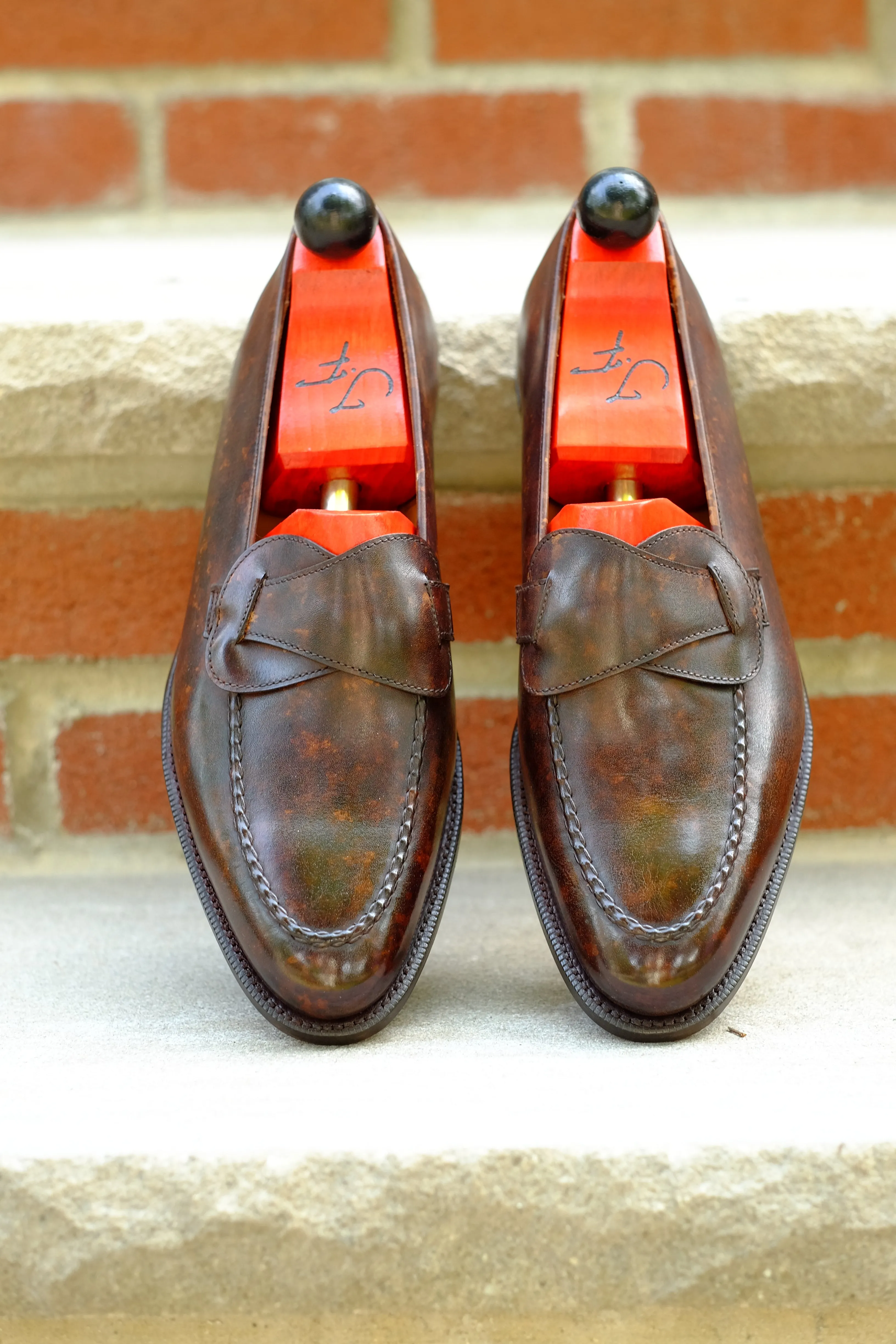 Hawthorne - Dark Brown Marble Patina - PRE ORDER