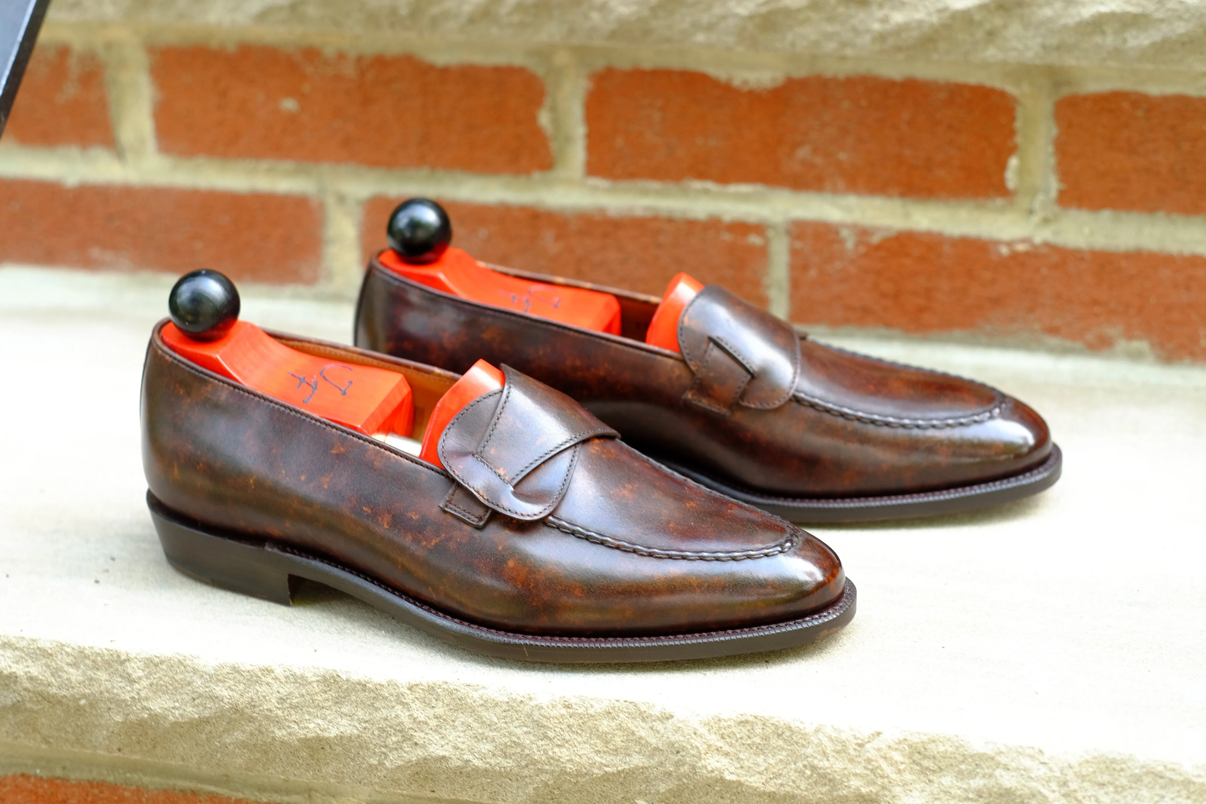 Hawthorne - Dark Brown Marble Patina - PRE ORDER