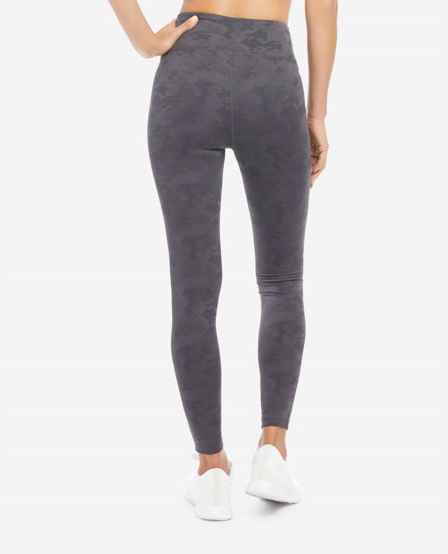 Jacquard Camo Legging In Black Salt