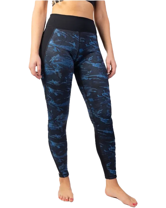 Luna 7 Leggings in Nuwave Camo & Black