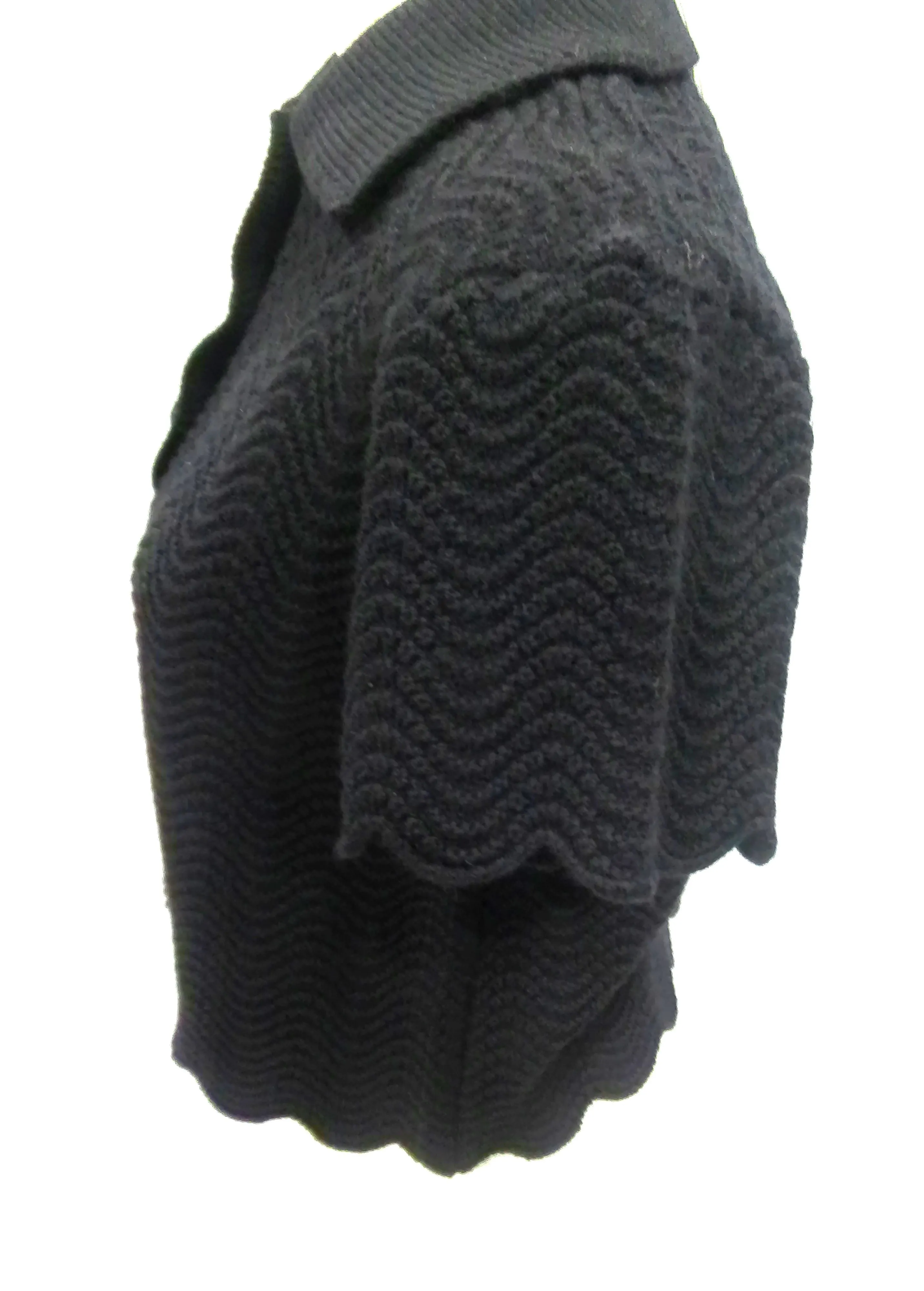 Nadine Sweater Onyx: Elegant Comfort Meets Style in Classic Black Hue