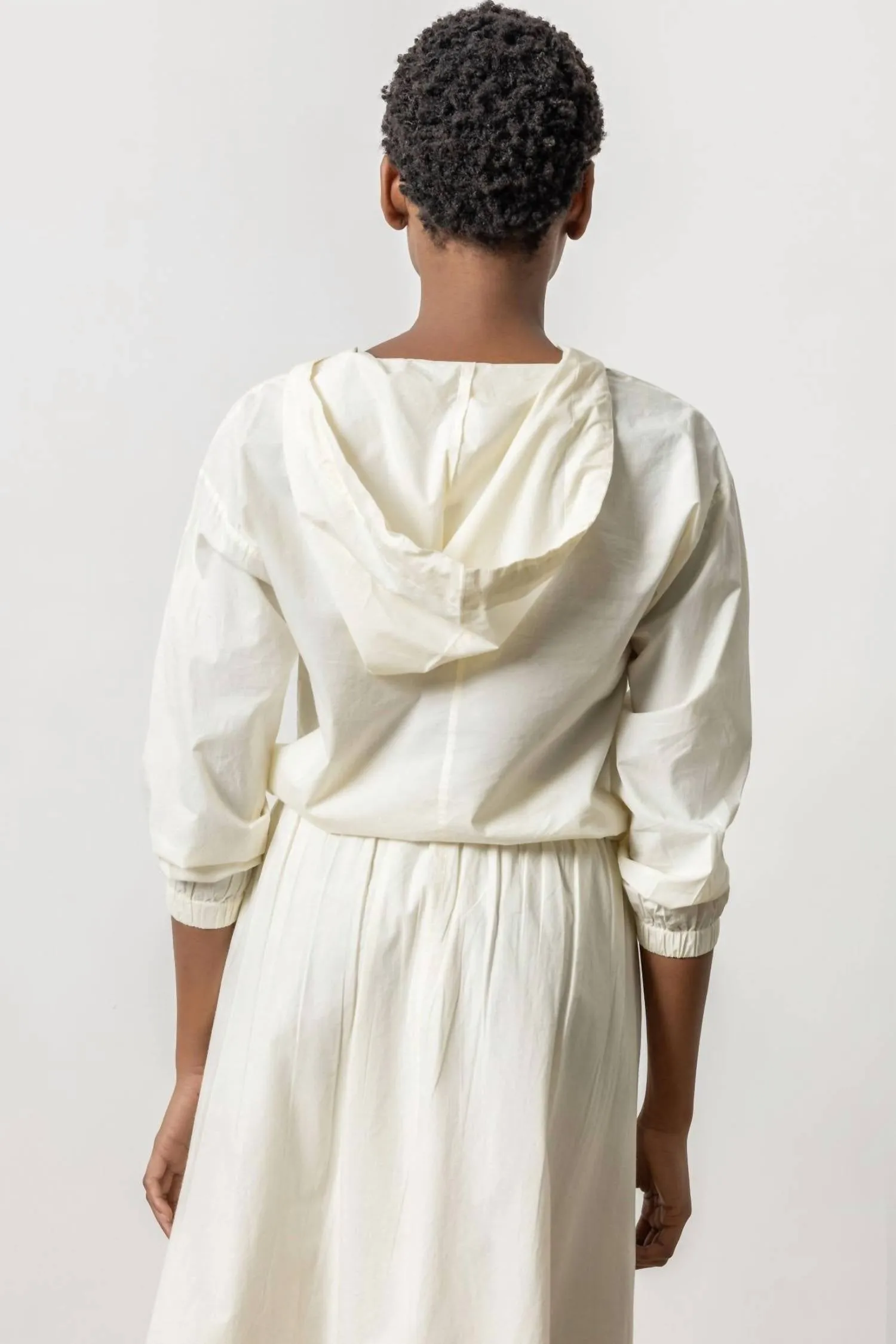 Poplin Hoodie Top In Magnolia