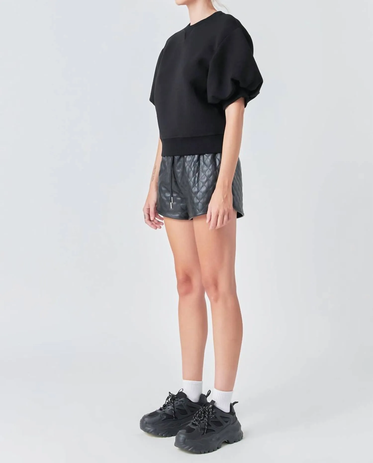 Puff Sleeve Sweatshirt In Black