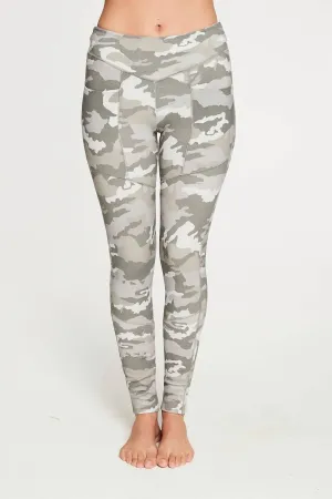 Quadrablend Paneled Ribbed Legging In Camo Print