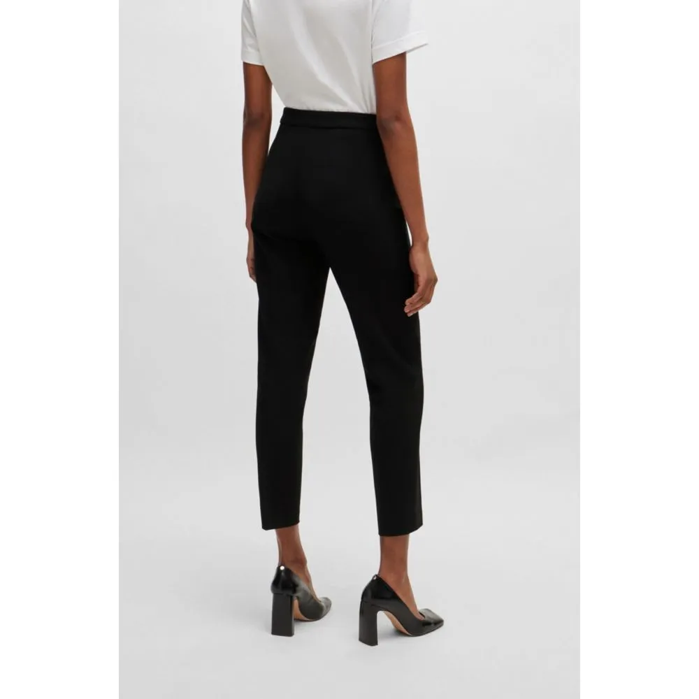 Regular-fit trousers in stretch fabric with tapered leg