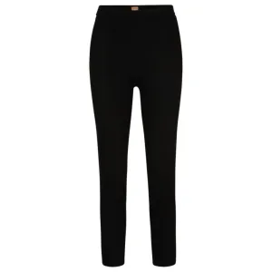 Regular-fit trousers in stretch fabric with tapered leg