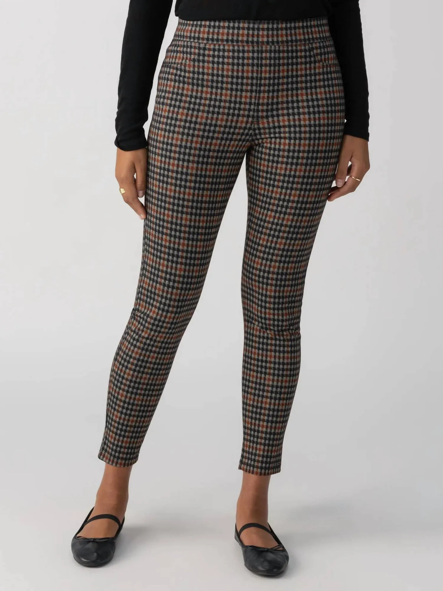 Runaway Leggings In Arrow Plaid