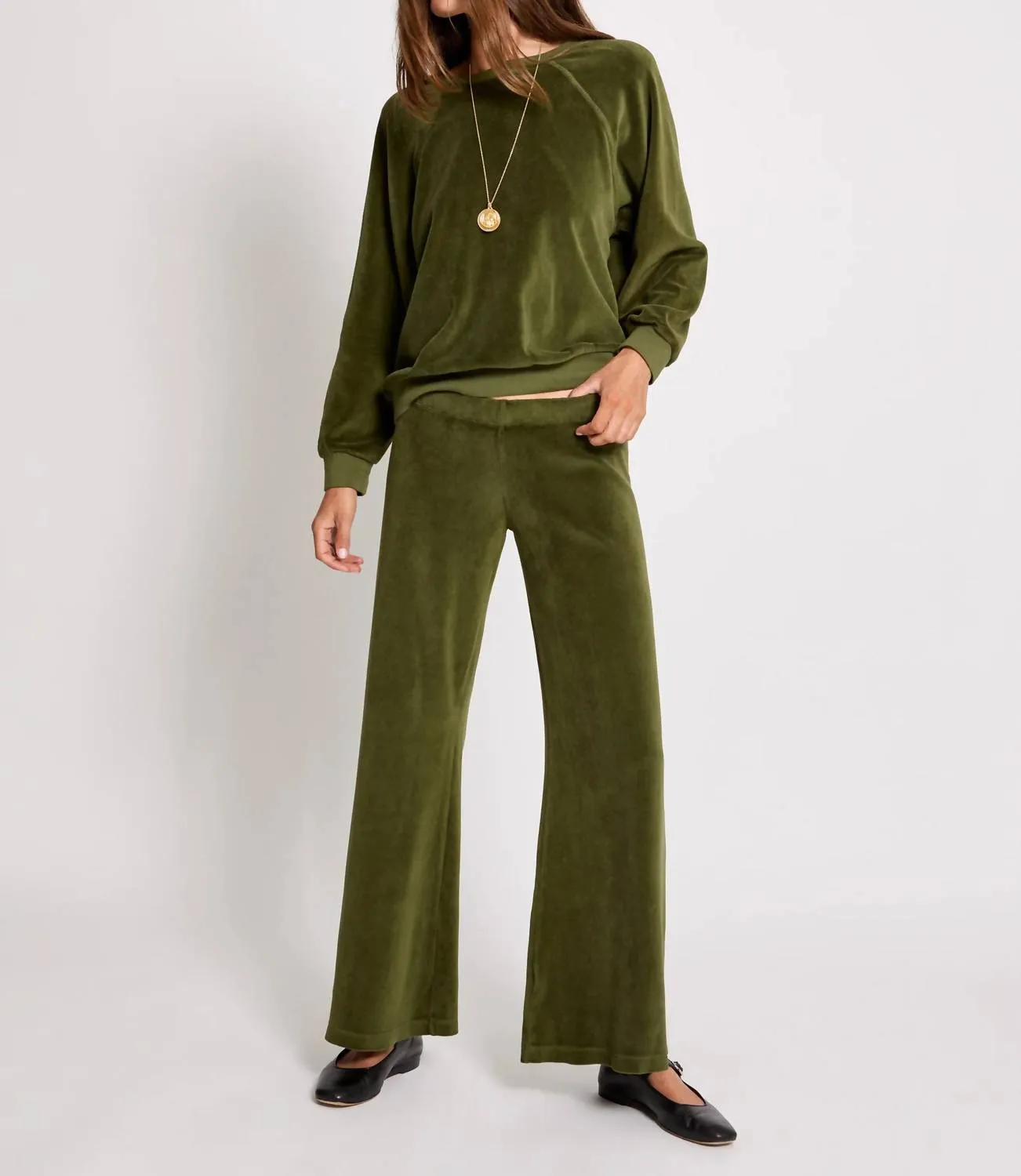 Samos Oversized Sweatshirt In Velour In Dunmore