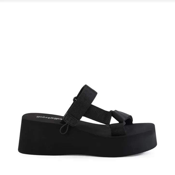 Skip To Me Sandal in Black from Seychelles