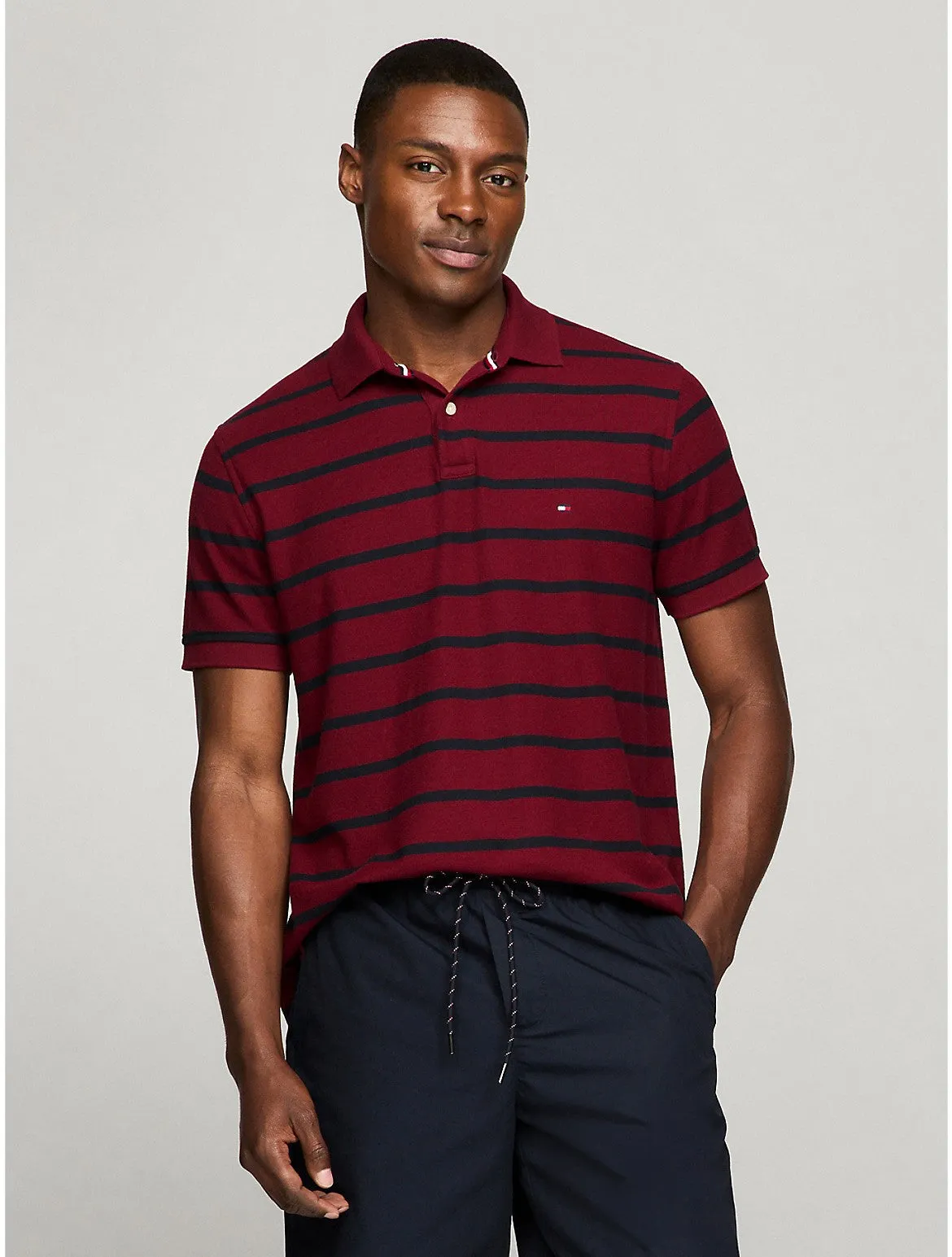 Tommy Hilfiger Men's Regular Fit Stripe Wicking Polo