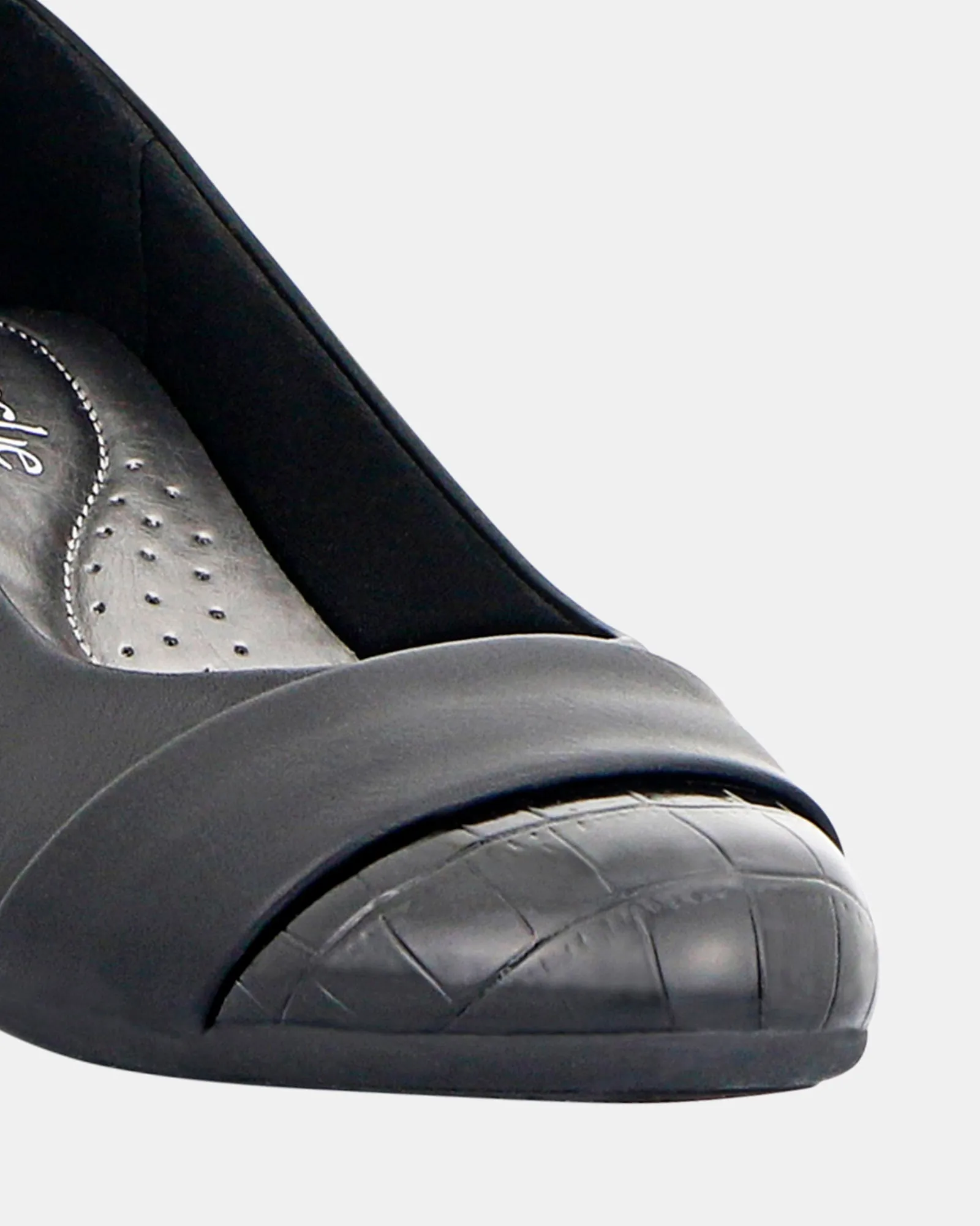 Velver Black